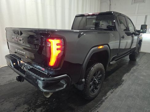 Used 2024 GMC Sierra 3500 AT4 w/ AT4 Premium Plus Package image 2