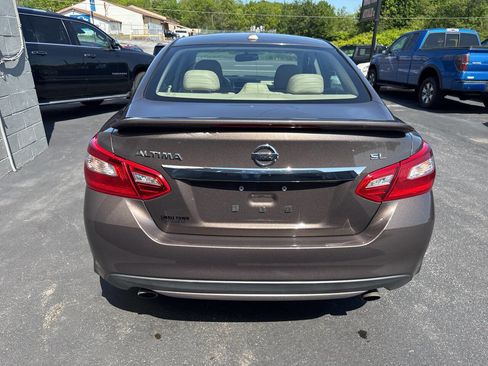 Used 2016 Nissan Altima 2.5 SL w/ 2.5 Technology w/LED Package image 7