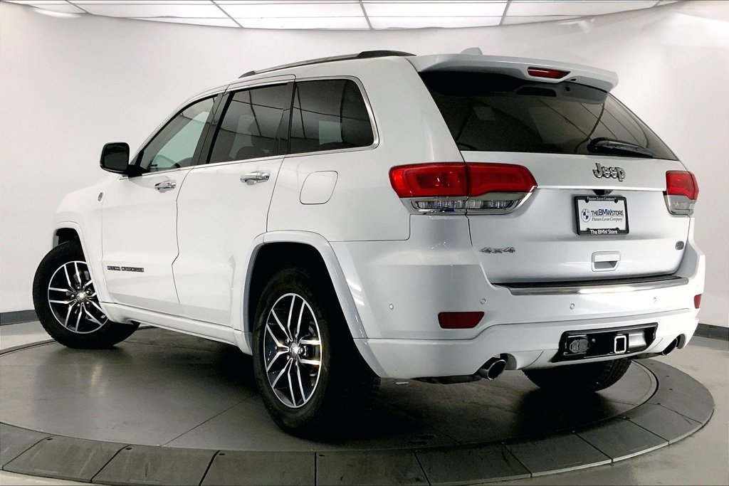 Used 2018 Jeep Grand Cherokee Overland AWD/4WD image 10