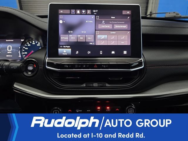 Used 2025 Jeep Compass Trailhawk AWD/4WD image 23