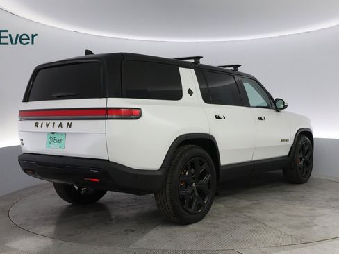 Used 2023 Rivian R1S Adventure image 12