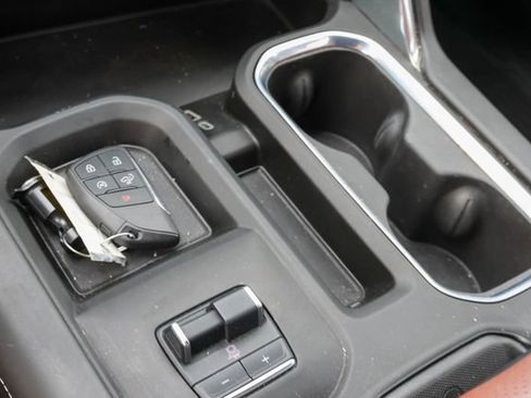 Used 2025 GMC Sierra 2500 Denali Ultimate AWD/4WD image 29