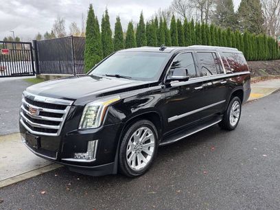 Used 2017 Cadillac Escalade ESV Luxury