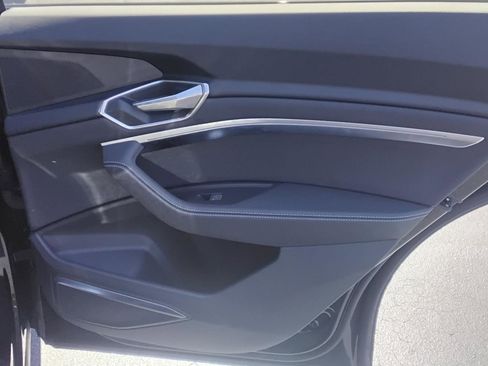 Certified 2024 Audi Q8 e-tron Premium Plus image 24