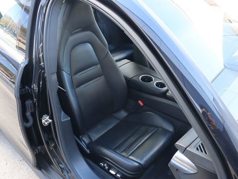 Used 2017 Porsche Panamera 4S w/ Sport Chrono Package image 40