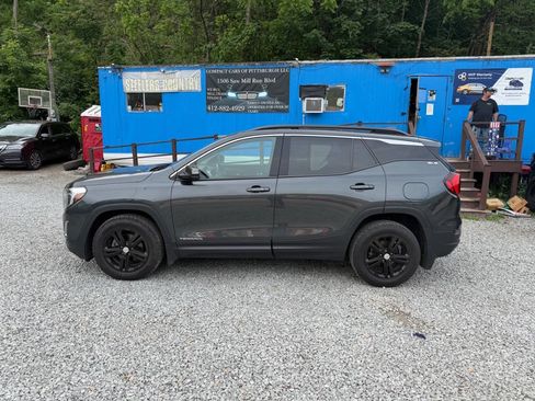 Used 2019 GMC Terrain SLE w/ Driver Convenience Package AWD/4WD image 2