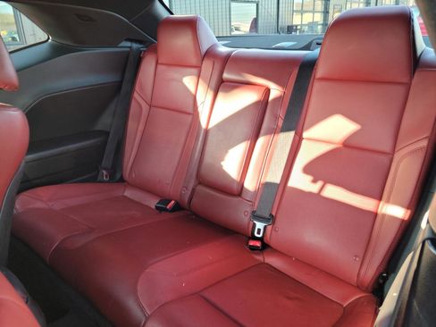 Used 2016 Dodge Challenger SXT Plus image 14