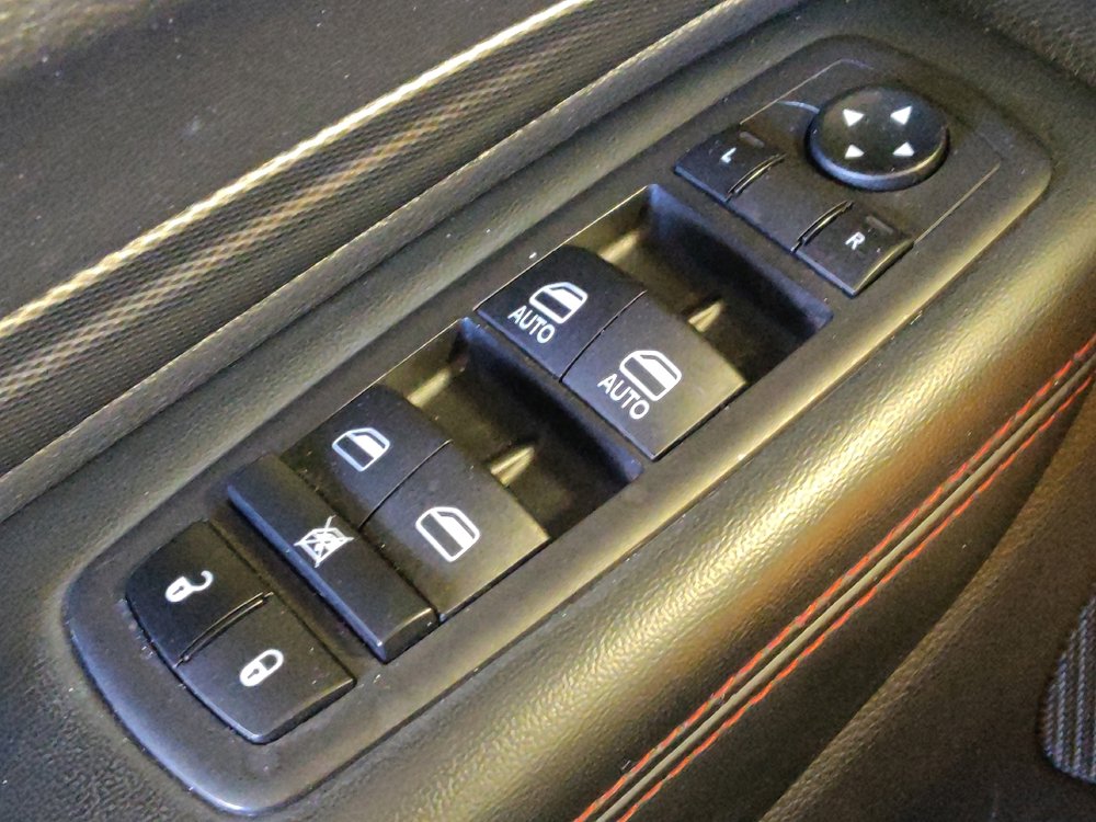 Used 2023 Dodge Durango GT RWD image 27