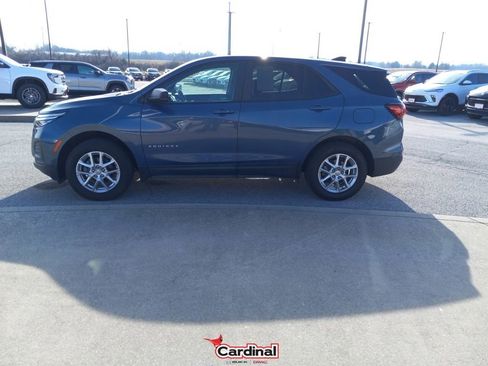 Used 2024 Chevrolet Equinox LS w/ LS Convenience Package image 13