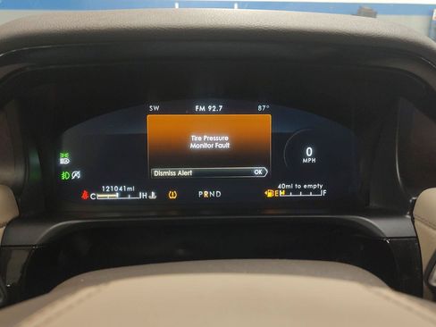 Used 2021 Lincoln Aviator Reserve w/ Elements Package Plus AWD/4WD image 14