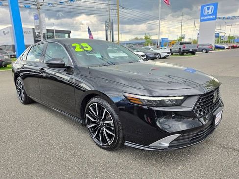 Certified 2025 Honda Accord Touring image 7