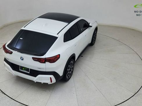 Used 2025 BMW X2 xDrive28i AWD/4WD image 82