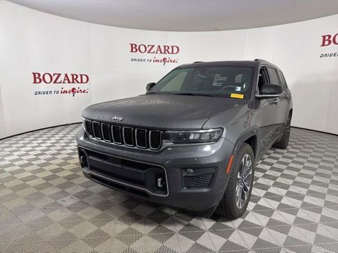 Used 2022 Jeep Grand Cherokee L Overland AWD/4WD image 4