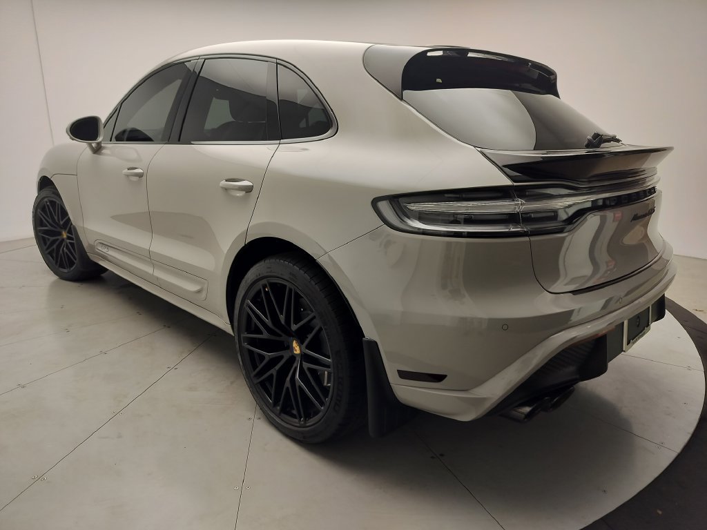 Used 2023 Porsche Macan GTS AWD/4WD image 3