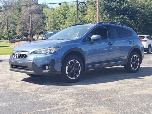 Used 2021 Subaru Crosstrek 2.0i Premium w/ Moonroof Package AWD/4WD image 3