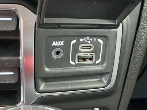 New 2025 Jeep Gladiator Rubicon image 23