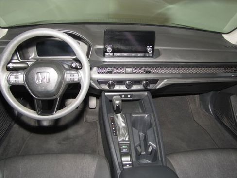 Used 2024 Honda Accord LX image 13