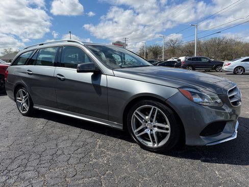 Used 2016 Mercedes-Benz E 350 4MATIC Wagon w/ Premium Package image 14