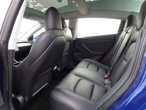Used 2020 Tesla Model 3 image 16
