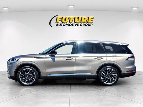 Certified 2020 Lincoln Aviator Reserve w/ Equipment Group 202A AWD/4WD image 7