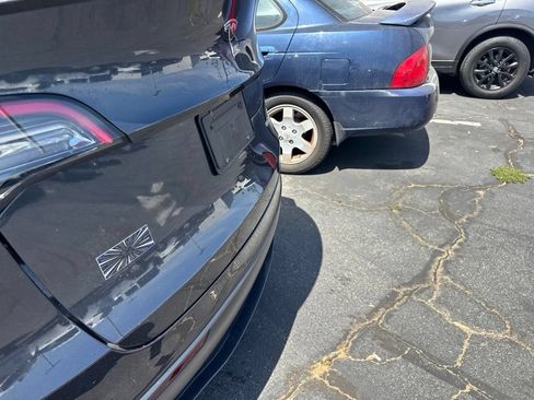 Used 2024 Tesla Model Y Long Range AWD/4WD image 4