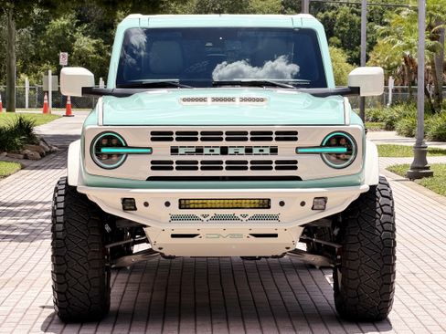 Used 2025 Ford Bronco Outer Banks AWD/4WD image 8