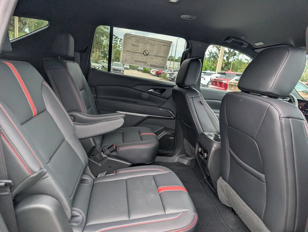 New 2026 Chevrolet Traverse RS FWD image 18