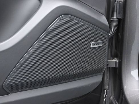 New 2025 Porsche Cayenne Coupe image 13