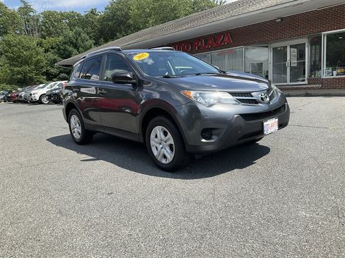 Used 2015 Toyota RAV4 LE AWD/4WD image 3