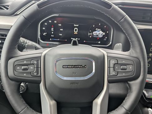 New 2026 GMC Sierra 1500 Denali w/ Technology Package AWD/4WD image 23