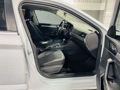 Used 2019 Volkswagen Jetta SE FWD image 33