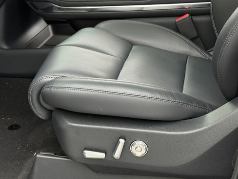 New 2026 Lincoln Navigator L Reserve AWD/4WD image 23