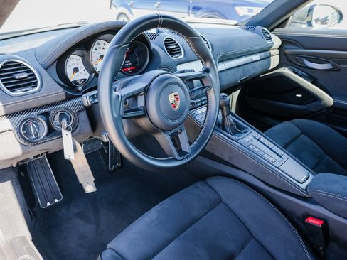 Certified 2024 Porsche 718 Cayman GT4 RS image 4