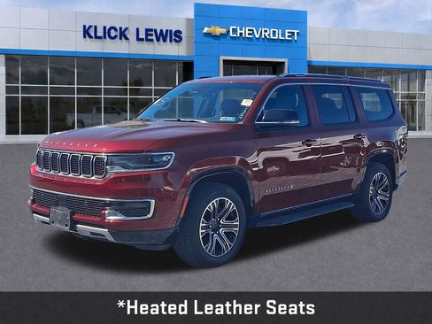 Used 2024 Jeep Wagoneer Series II w/ Flexible Seating Group RWD image 3