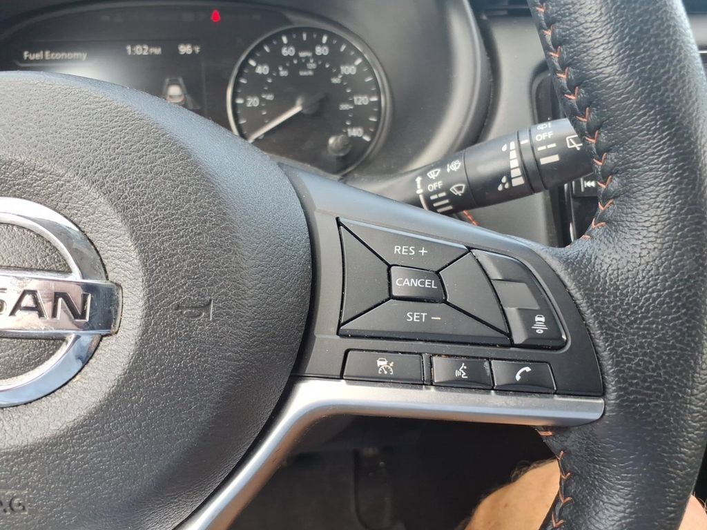 Used 2021 Nissan Kicks SR w/ SR Premium Package FWD image 20