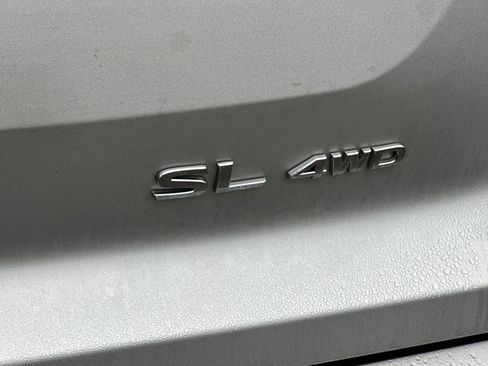 Used 2025 Nissan Pathfinder SL w/ SL Premium Package AWD/4WD image 25