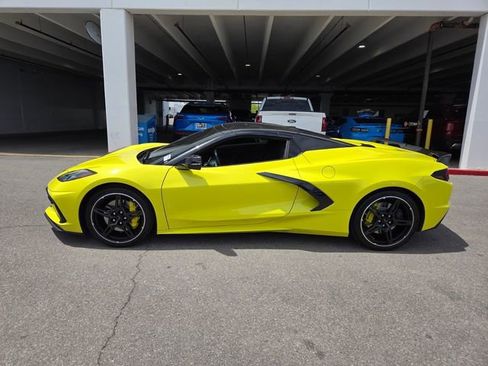 Certified 2023 Chevrolet Corvette Stingray Preferred Conv w/ Z51 Performance Package RWD image 3