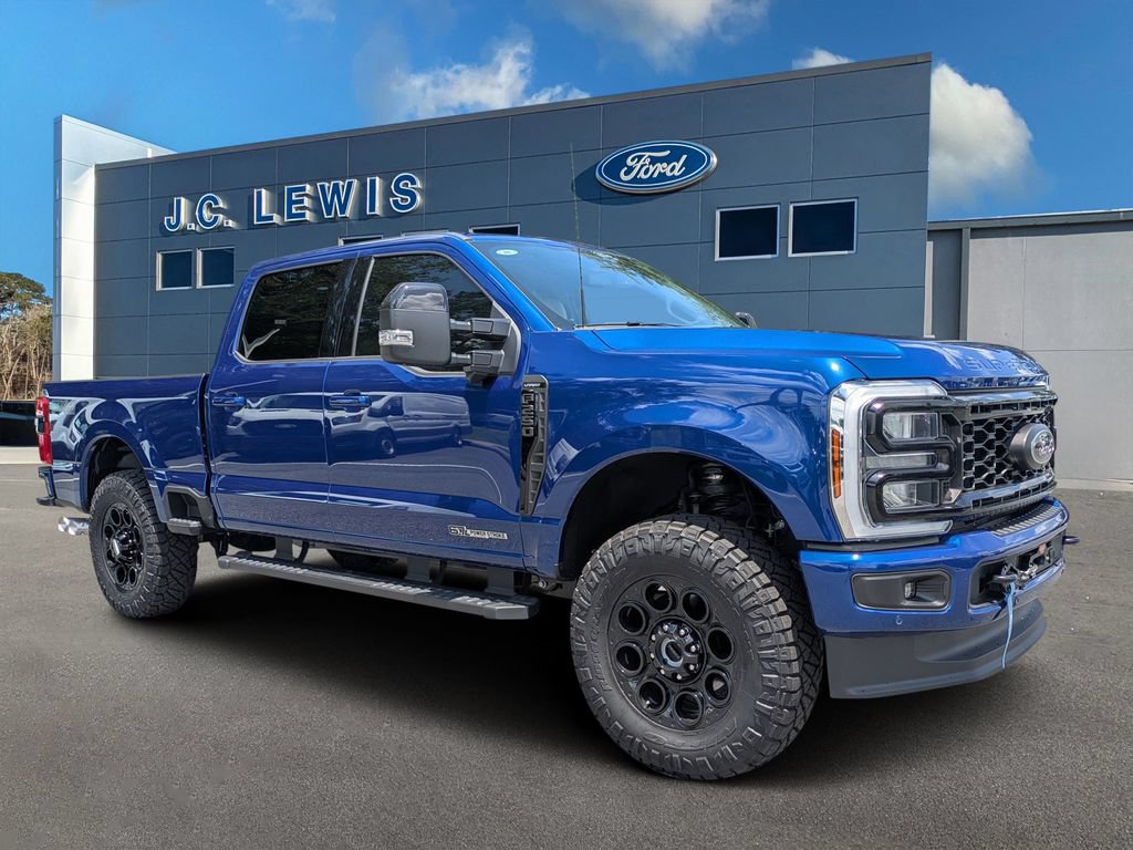 New 2026 Ford F250 Lariat w/ Black Appearance Package AWD/4WD 360° Tour