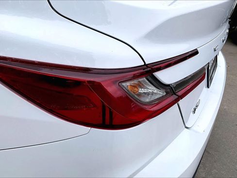 Used 2026 Toyota Camry LE image 27