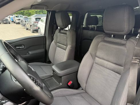 Used 2023 Nissan Frontier SV w/ SV Convenience Package AWD/4WD image 21