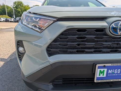 Used 2021 Toyota RAV4 XLE w/ Convenience Package AWD/4WD image 10