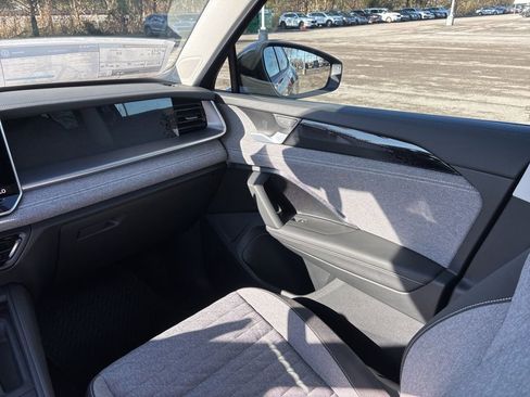 New 2026 Volkswagen Tiguan S image 25