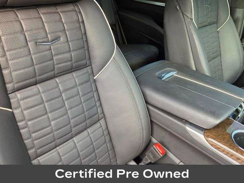 Certified 2025 Cadillac Escalade Sport Platinum AWD/4WD image 18