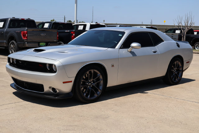 Used 2023 Dodge Challenger R/T Scat Pack w/ Plus Package RWD image 3