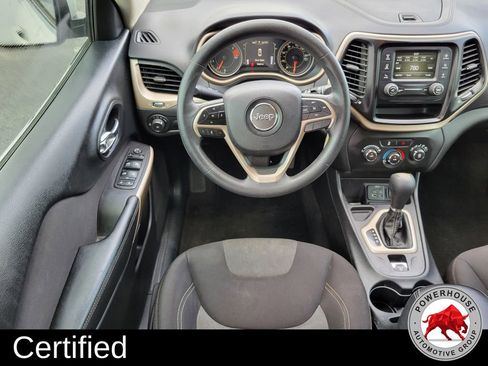 Used 2018 Jeep Cherokee Latitude image 18