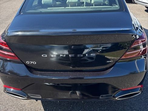 Used 2022 Genesis G70 3.3T image 4