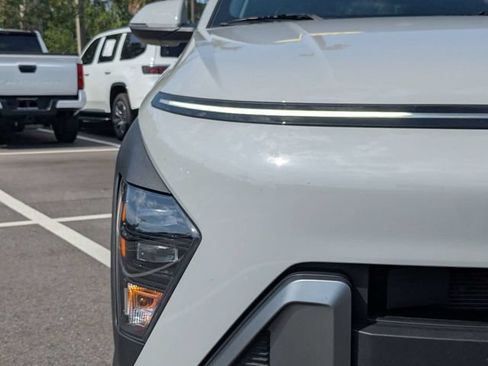 Used 2025 Hyundai Kona SEL FWD image 10