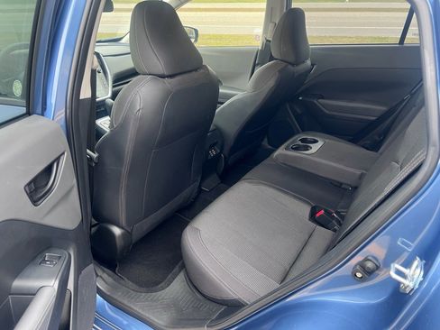 Used 2024 Subaru Crosstrek 2.0i Premium image 8