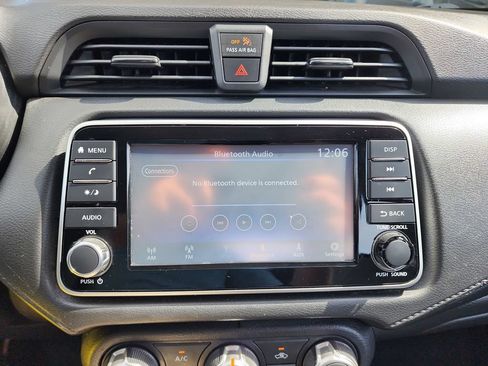 Used 2023 Nissan Versa S FWD image 28