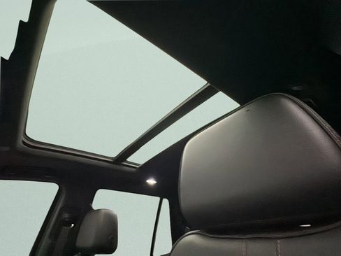 Used 2024 Chevrolet Tahoe RST w/ Sport Performance Package image 11